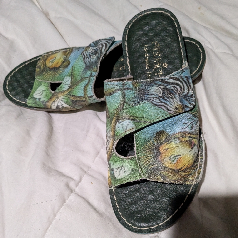 Anuschka "African Adventure" hand-painted leather slide sandal 36 5.5